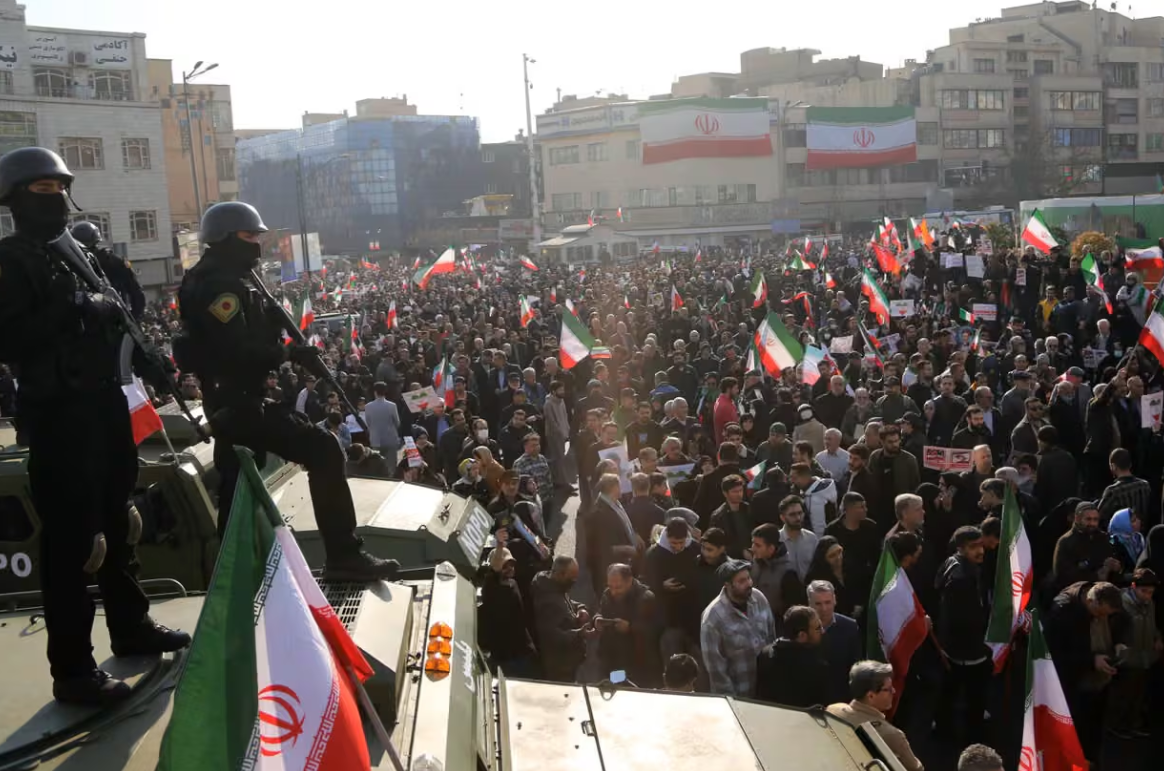 '알라딘의 나라' 이란 국민들, 가난 못 이겨 거리로 뛰쳐나왔어요